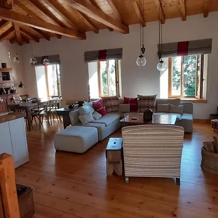 Milies House Miléai
