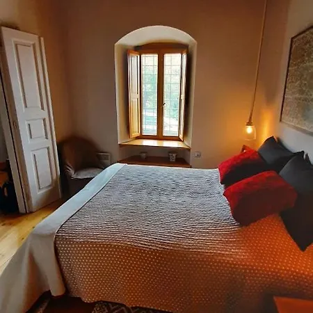 Milies House Miléai